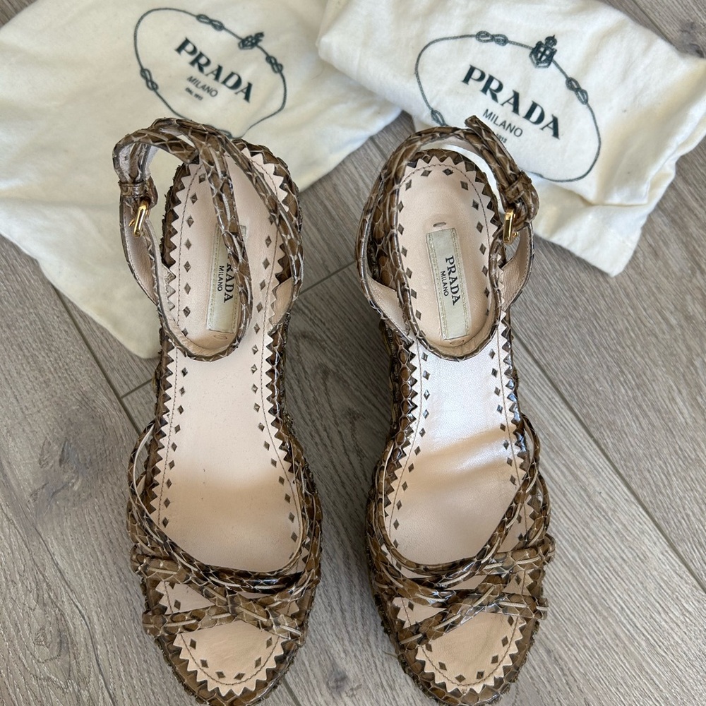Prada Women's bronze Woven high heels Sandals